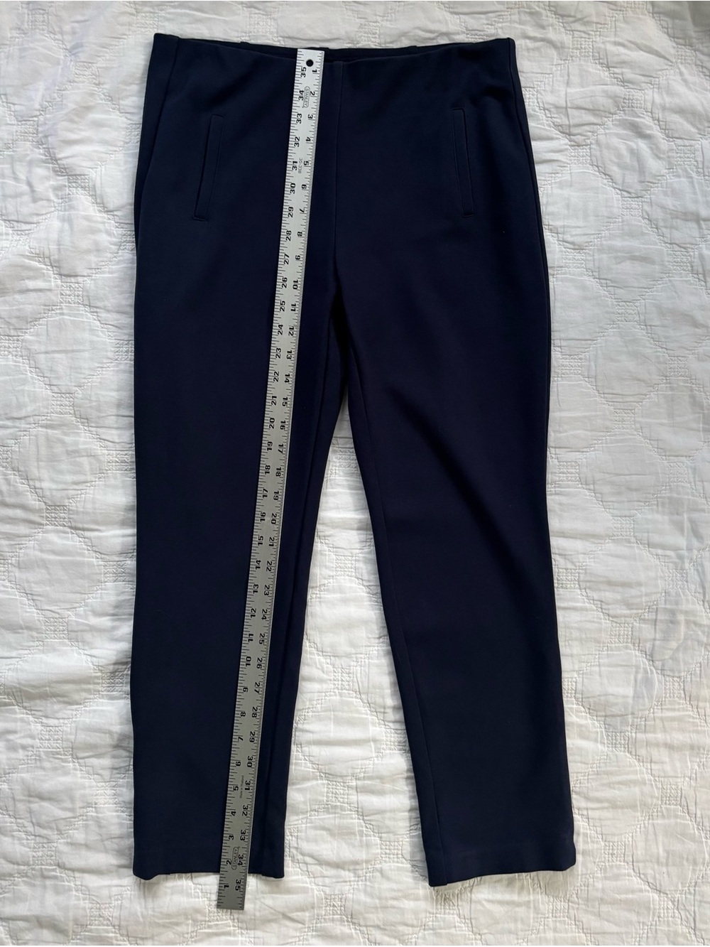 Chico's Navy Blue Ankle Pants Size 0.5 US/4 Small Pull-On Stretch Office Casual - Picture 5 of 9